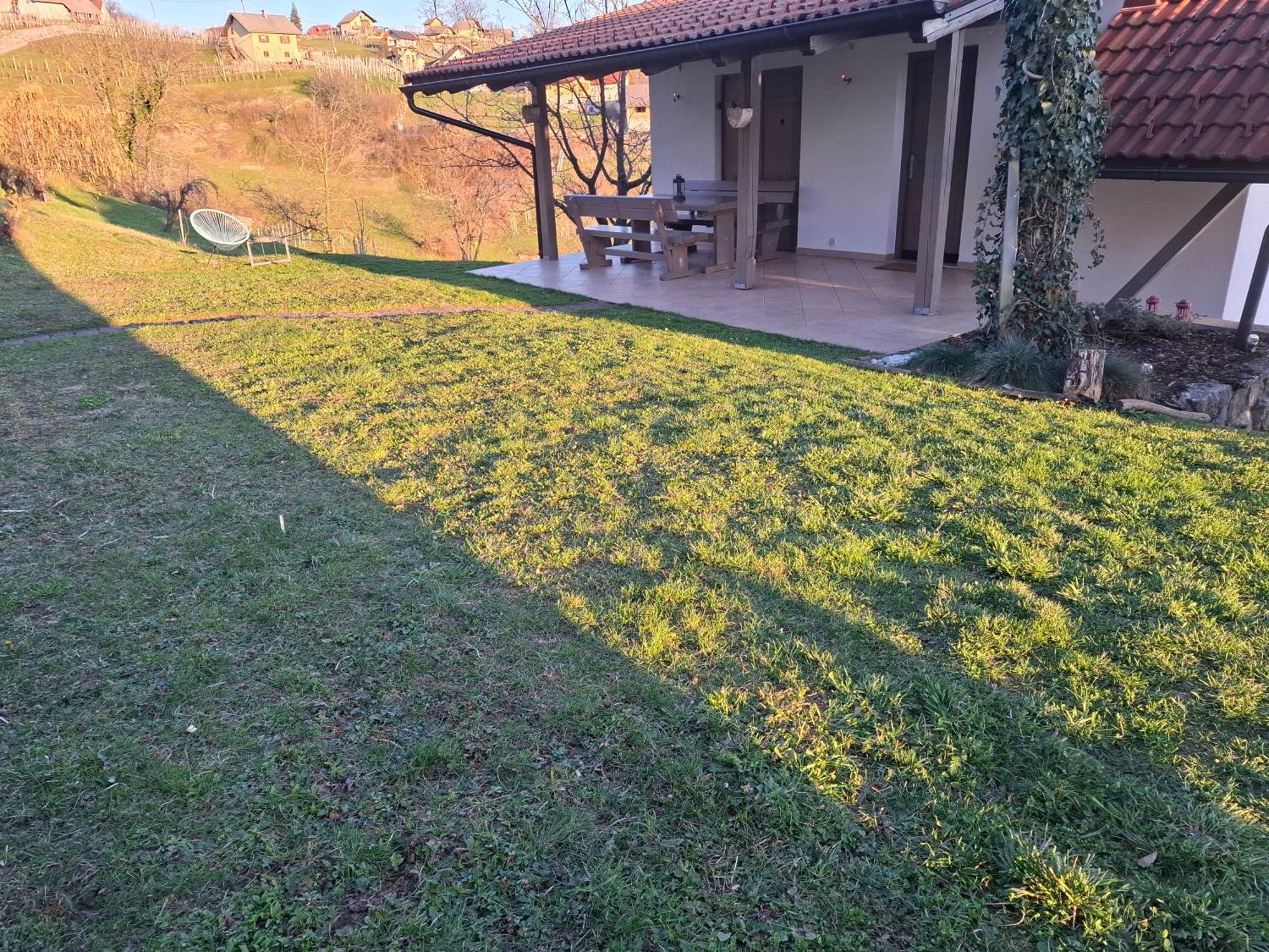 Vineyard Cottage Klemencic Novo Mesto Eksteriør billede